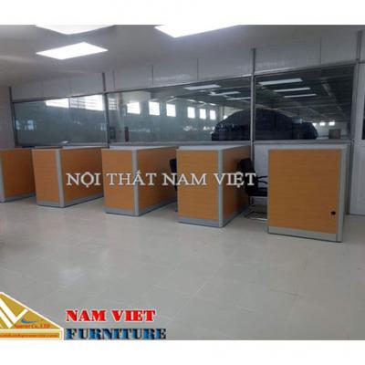 Vách ngăn bàn nhân viên 56