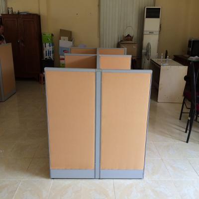 Vách ngăn bàn nhân viên 72